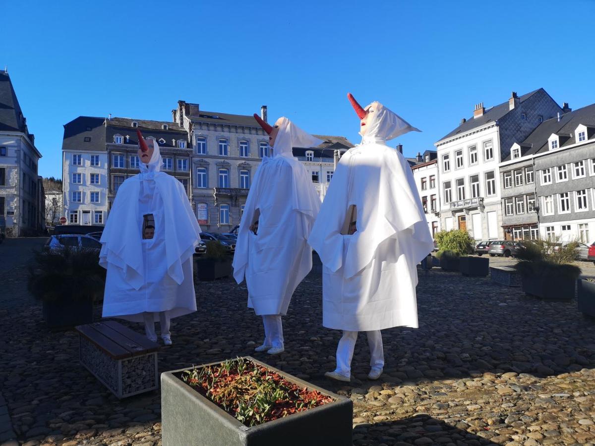 La Pierre Du Diable Acomodação com café da manhã Stavelot Exterior foto